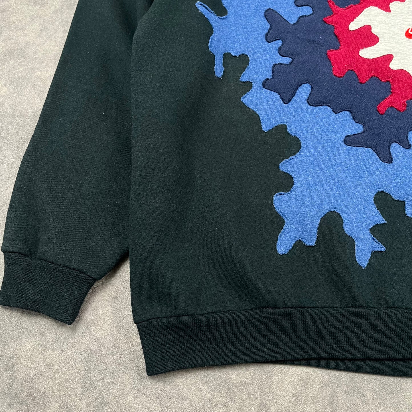 Custom Reworked Nike Sweat-shirt