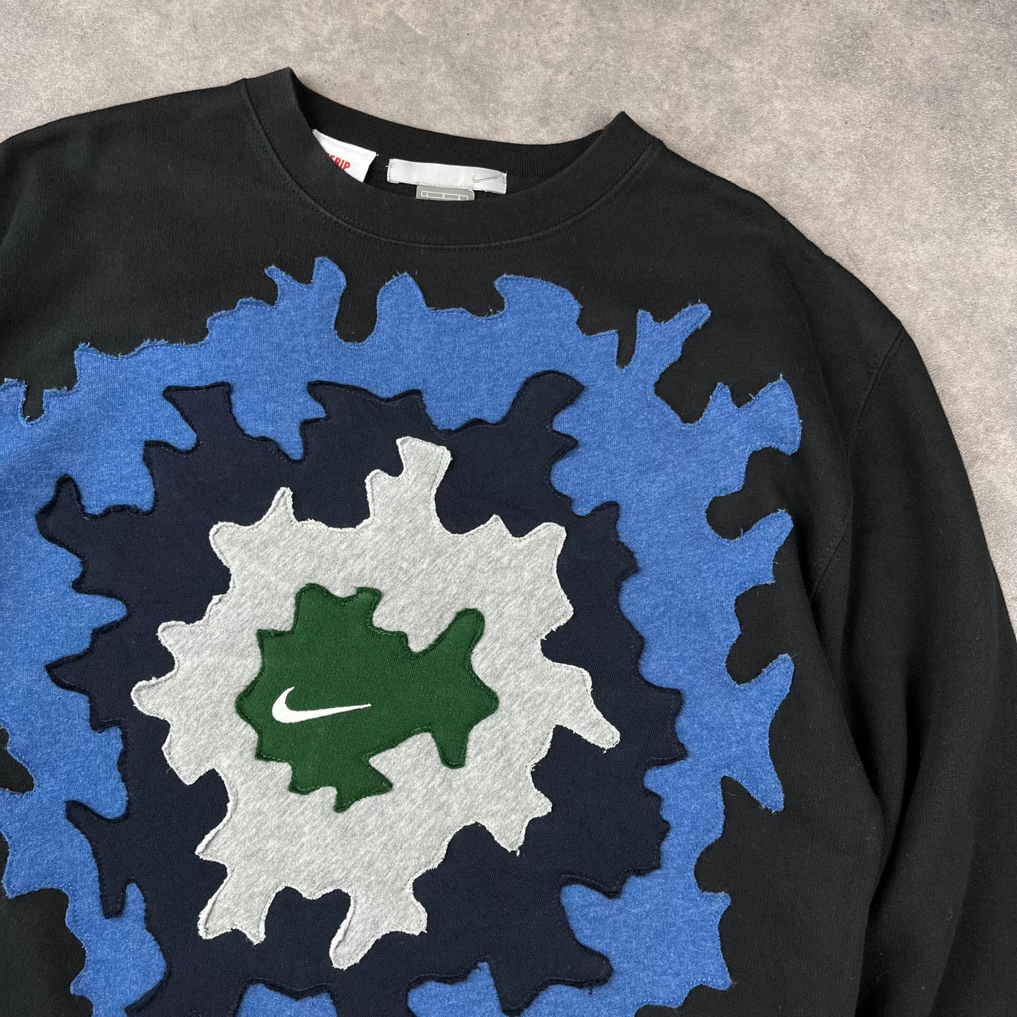 Custom Reworked Nike Sweat-shirt