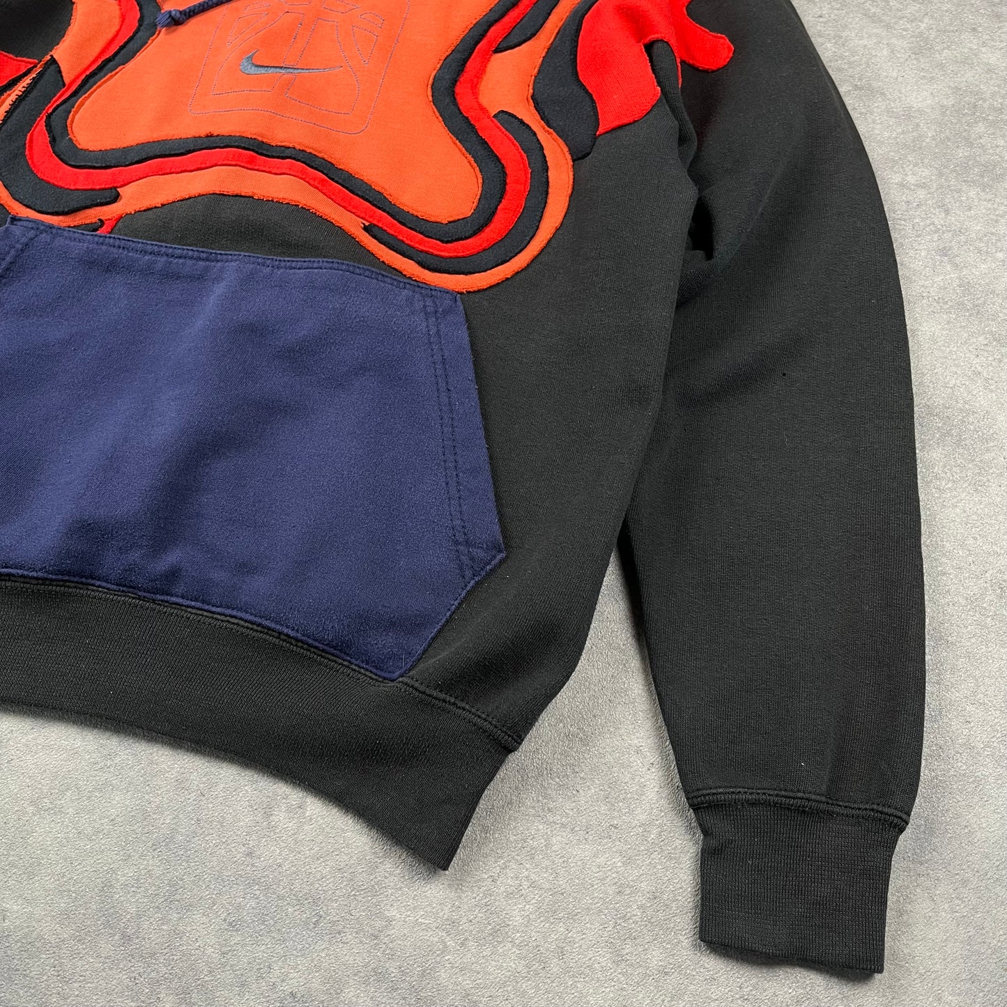 Custom Reworked Nike Sweat-shirt