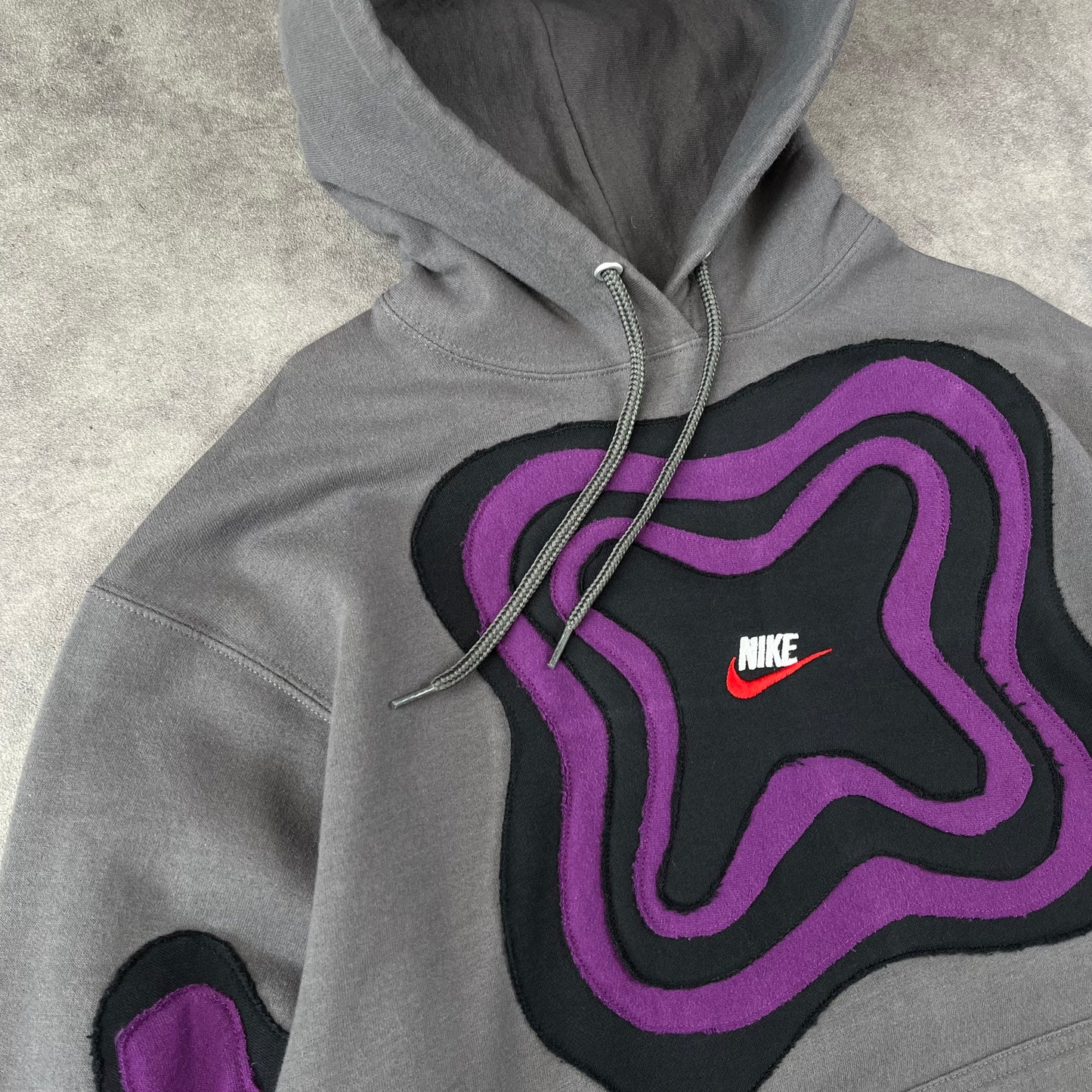 Custom Reworked Nike Sweat-shirt