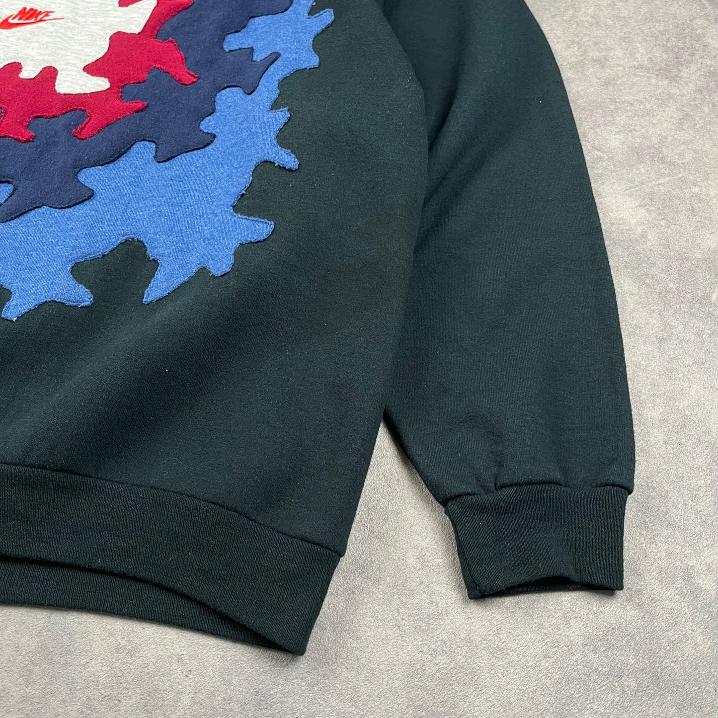 Custom Reworked Nike Sweat-shirt