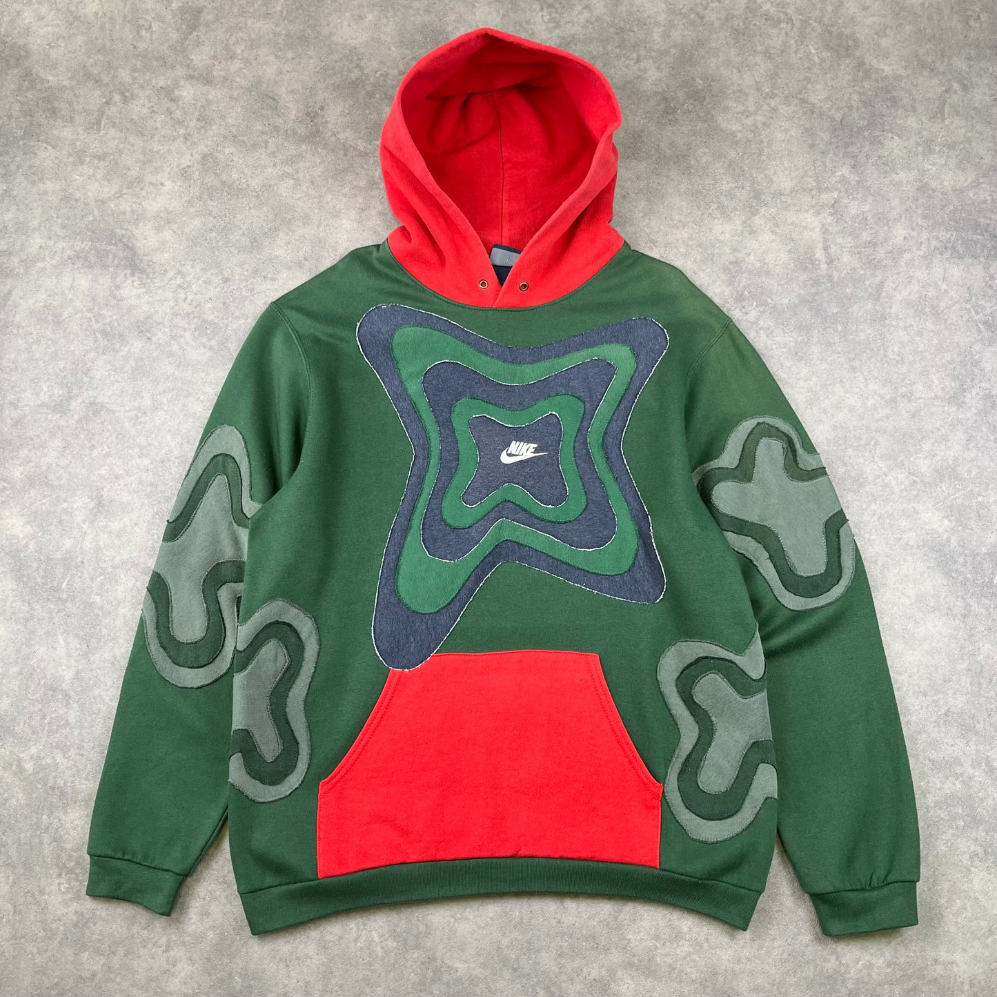 Custom Reworked Nike Sweat-shirt