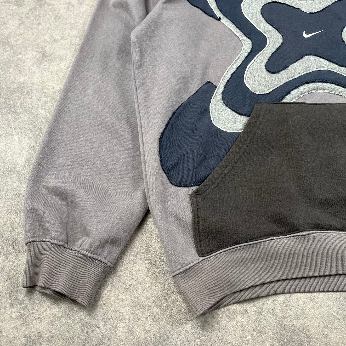 Custom Reworked Nike Sweat-shirt