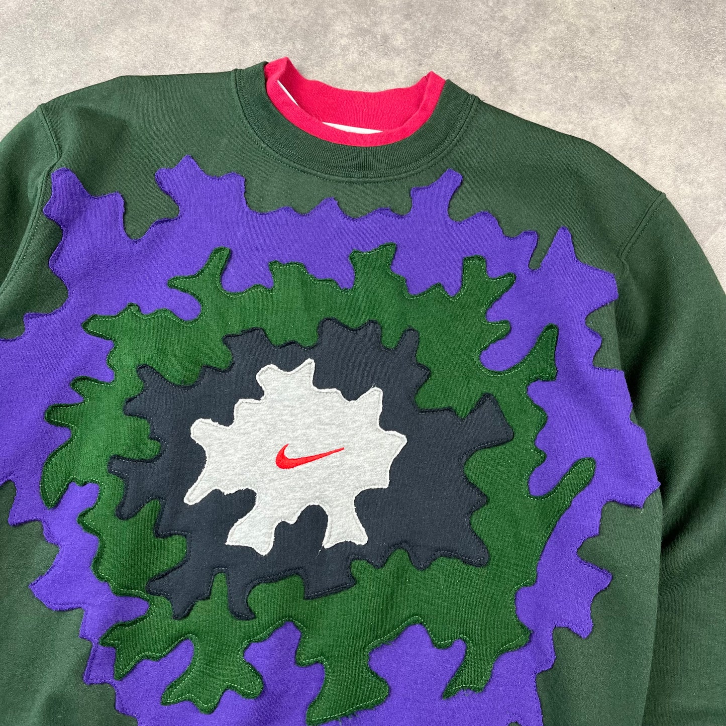 Custom Reworked Nike Sweat-shirt