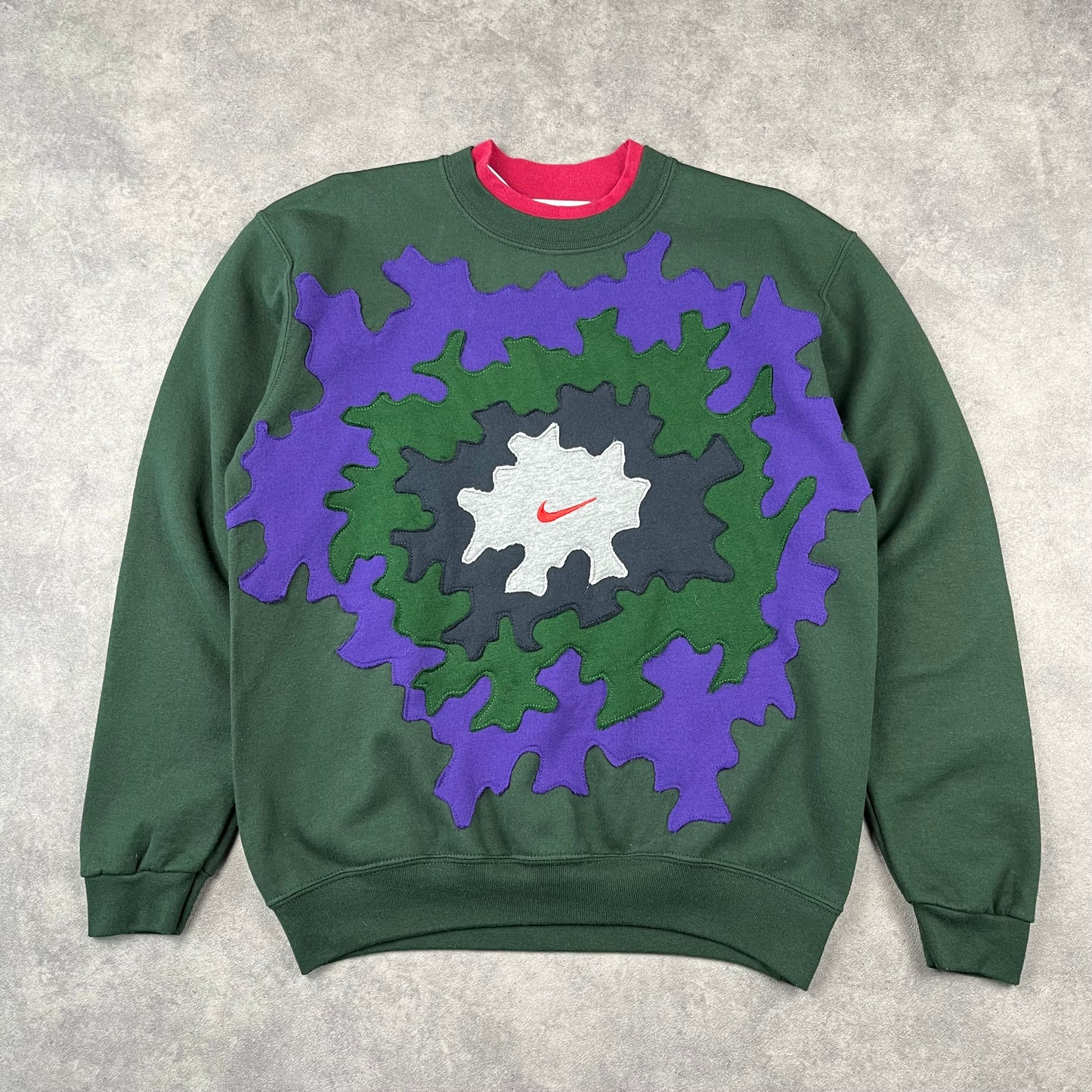 Custom Reworked Nike Sweat-shirt