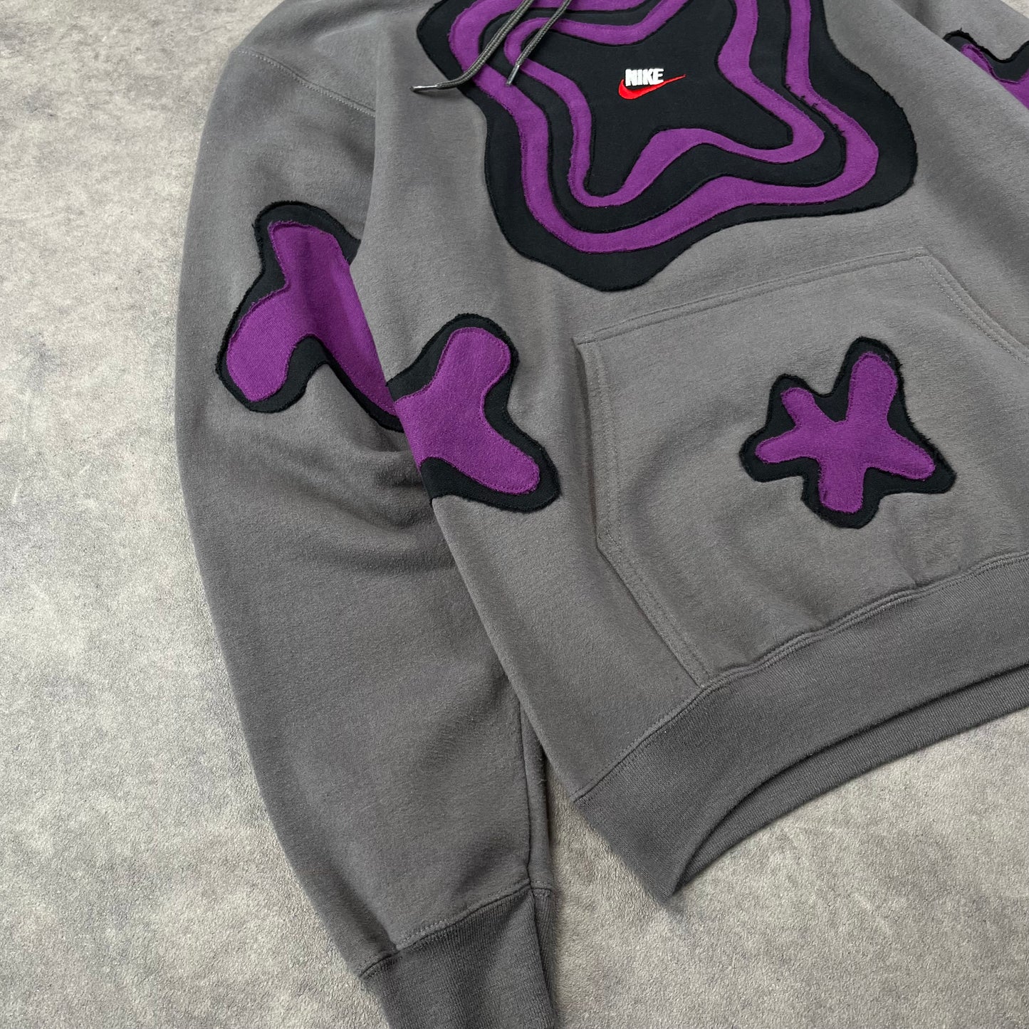 Custom Reworked Nike Sweat-shirt