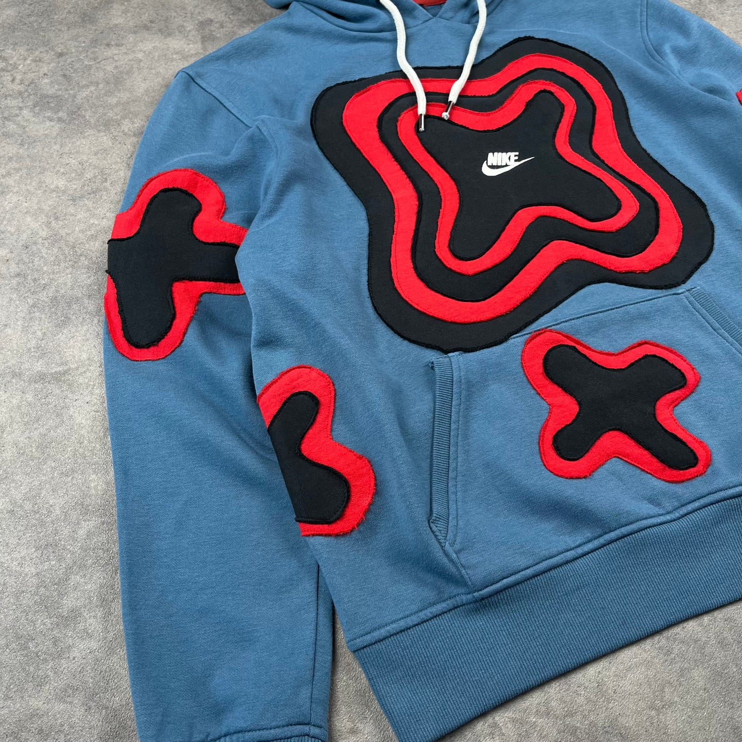 Custom Reworked Nike Sweat-shirt