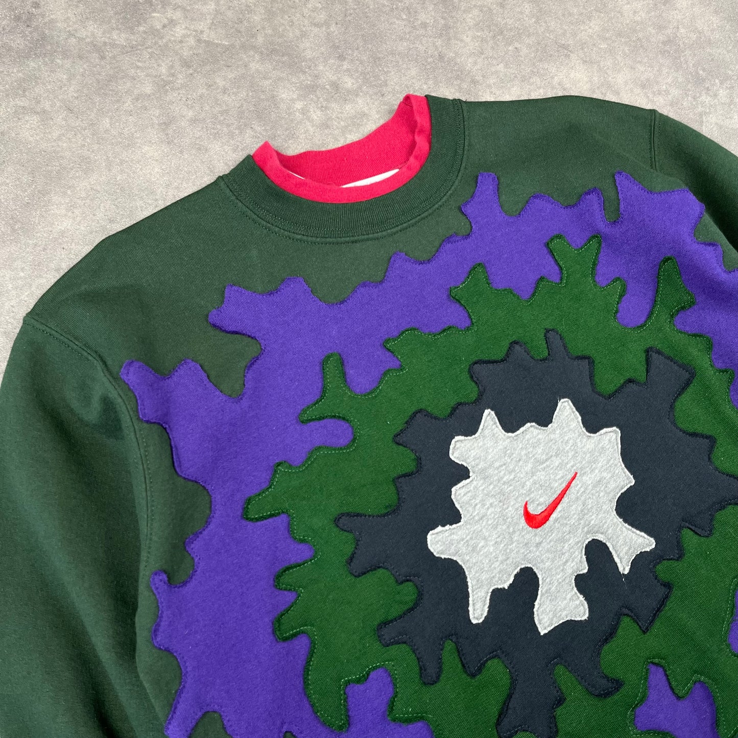 Custom Reworked Nike Sweat-shirt
